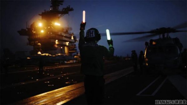 德宏信投 集腋成裘：B-2掠过犹如鬼魅 美国陆军成立250周年阅兵式的小手脚