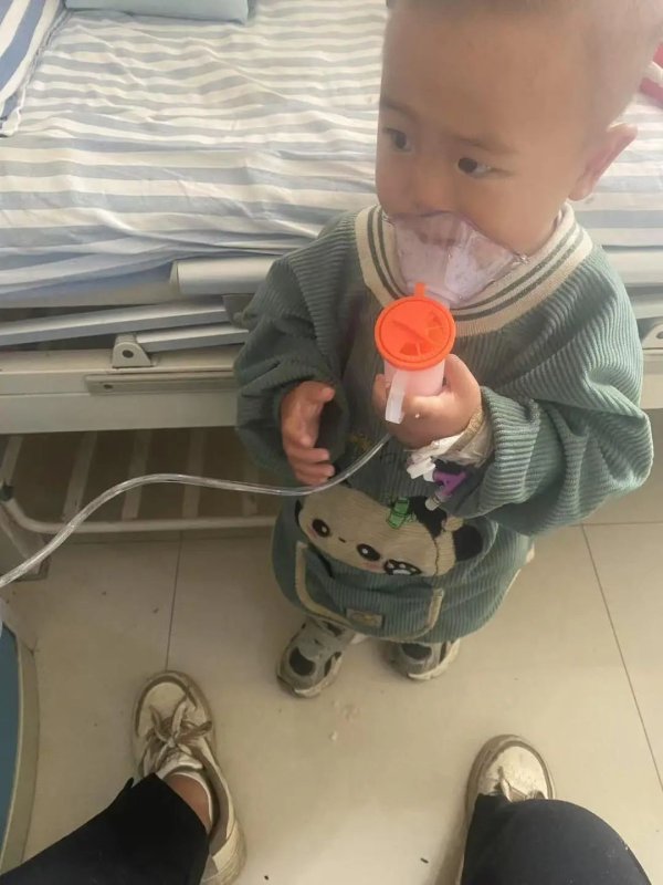 泰兴隆配资 1岁男孩家门口失踪6天！妈妈：爷爷睡了20分钟他就不见了，孩子爸爸患癌去世
